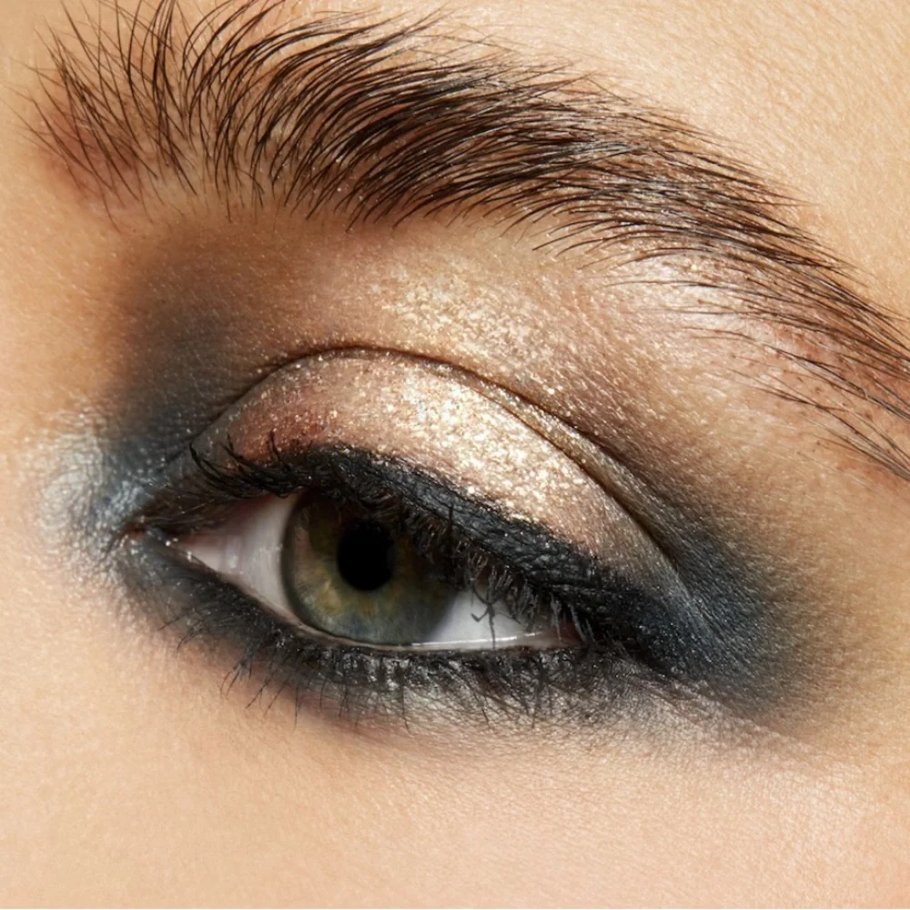 MAC Flash and Dash DAZZLESHADOW LIQUID New in box